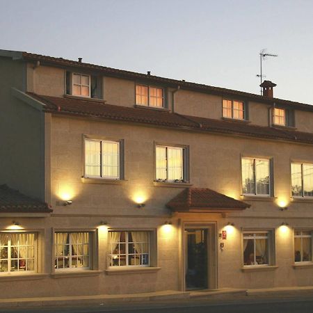 Hotel O Pino Buitenkant foto