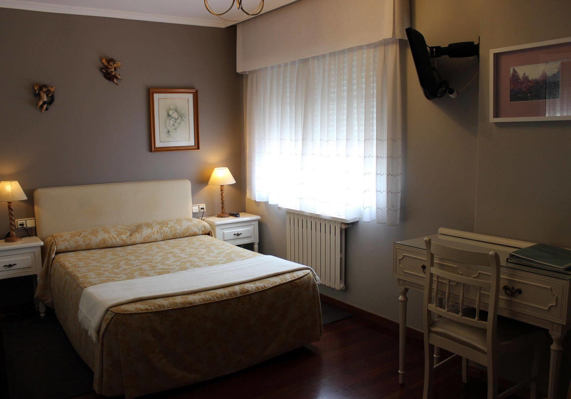 Hotel O Pino Buitenkant foto